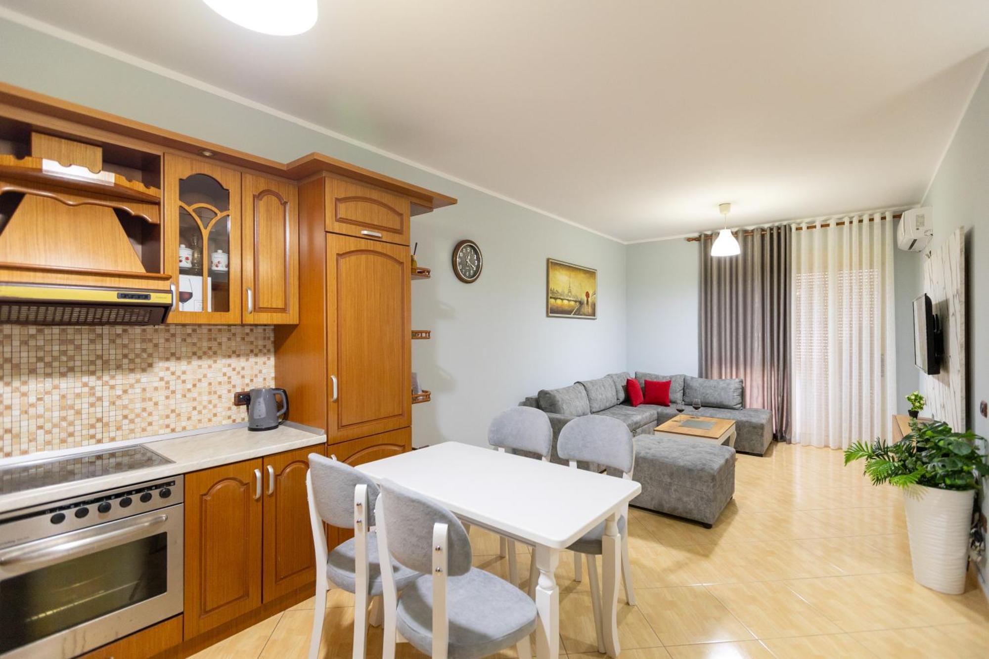 Da Vinci Apartment Вльора Екстер'єр фото